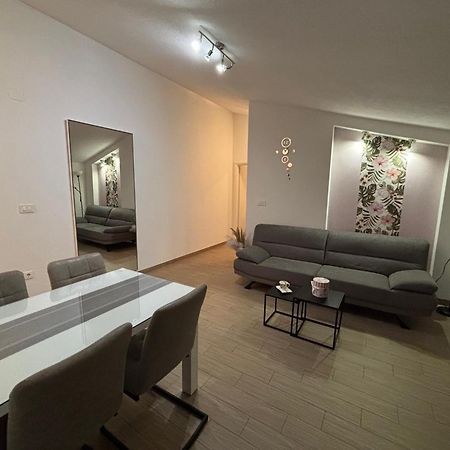 Apartman Sunny Vacay Kastela Dış mekan fotoğraf